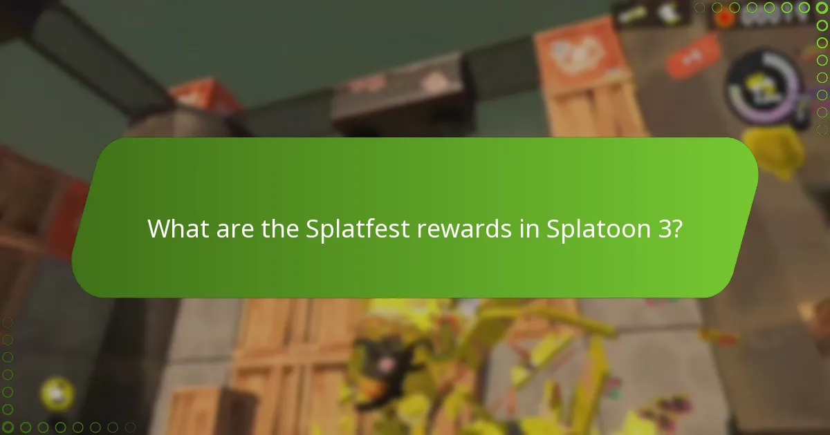 How is the distribution of Splatfest rewards determined?